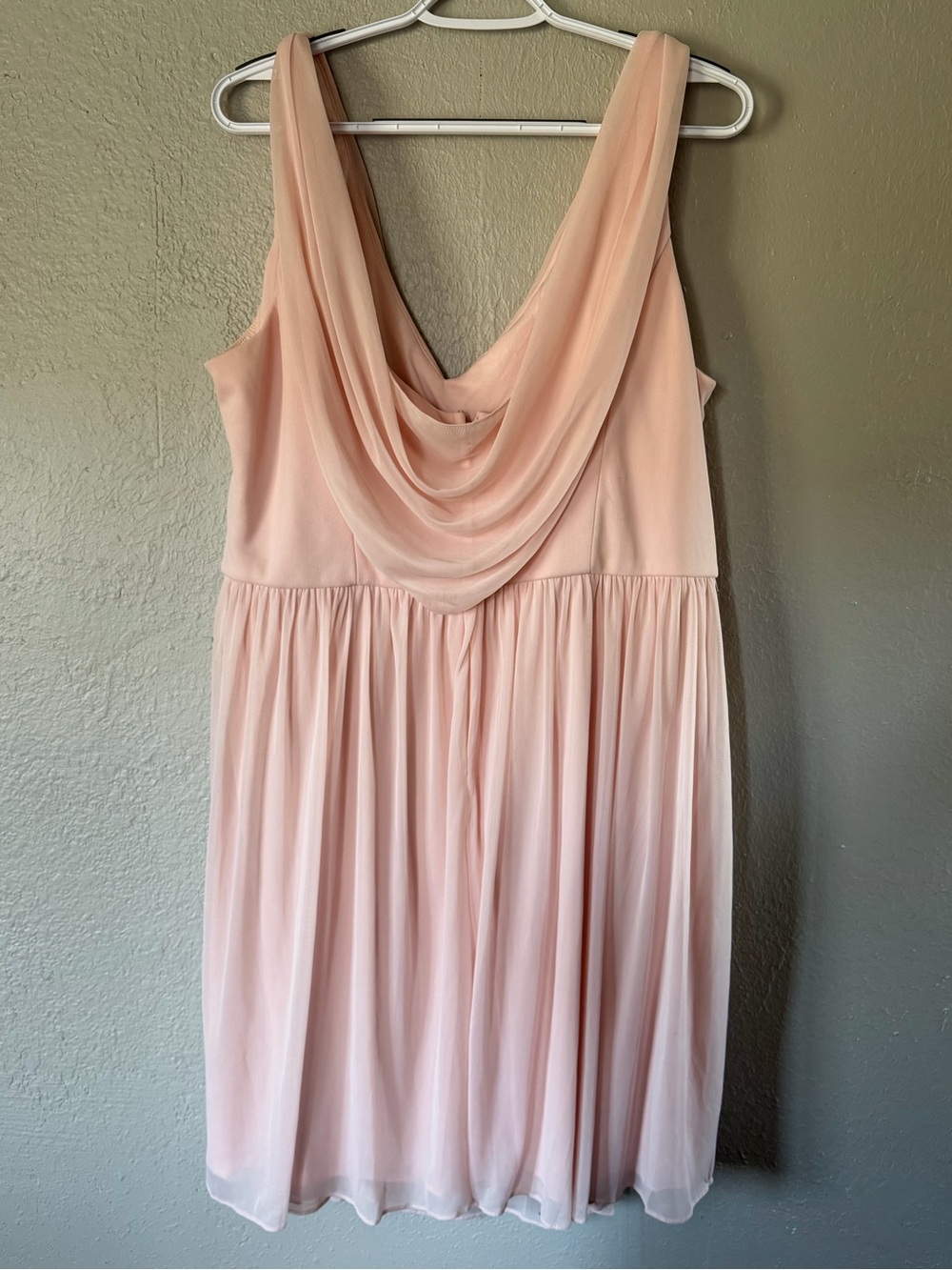 David’s Bridal Short Tank Bridesmaid Dress Cowl Back Plus size 22 Petal pink - Picture 2 of 6